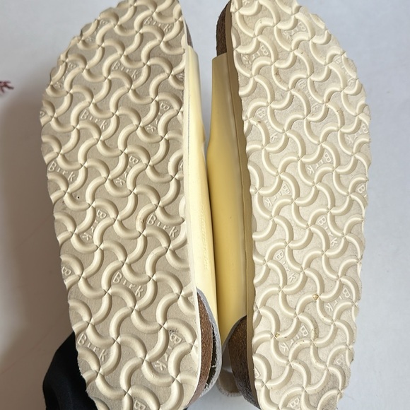 Birkenstock Milano Big Buckle Cream Sandals - Picture 3 of 4